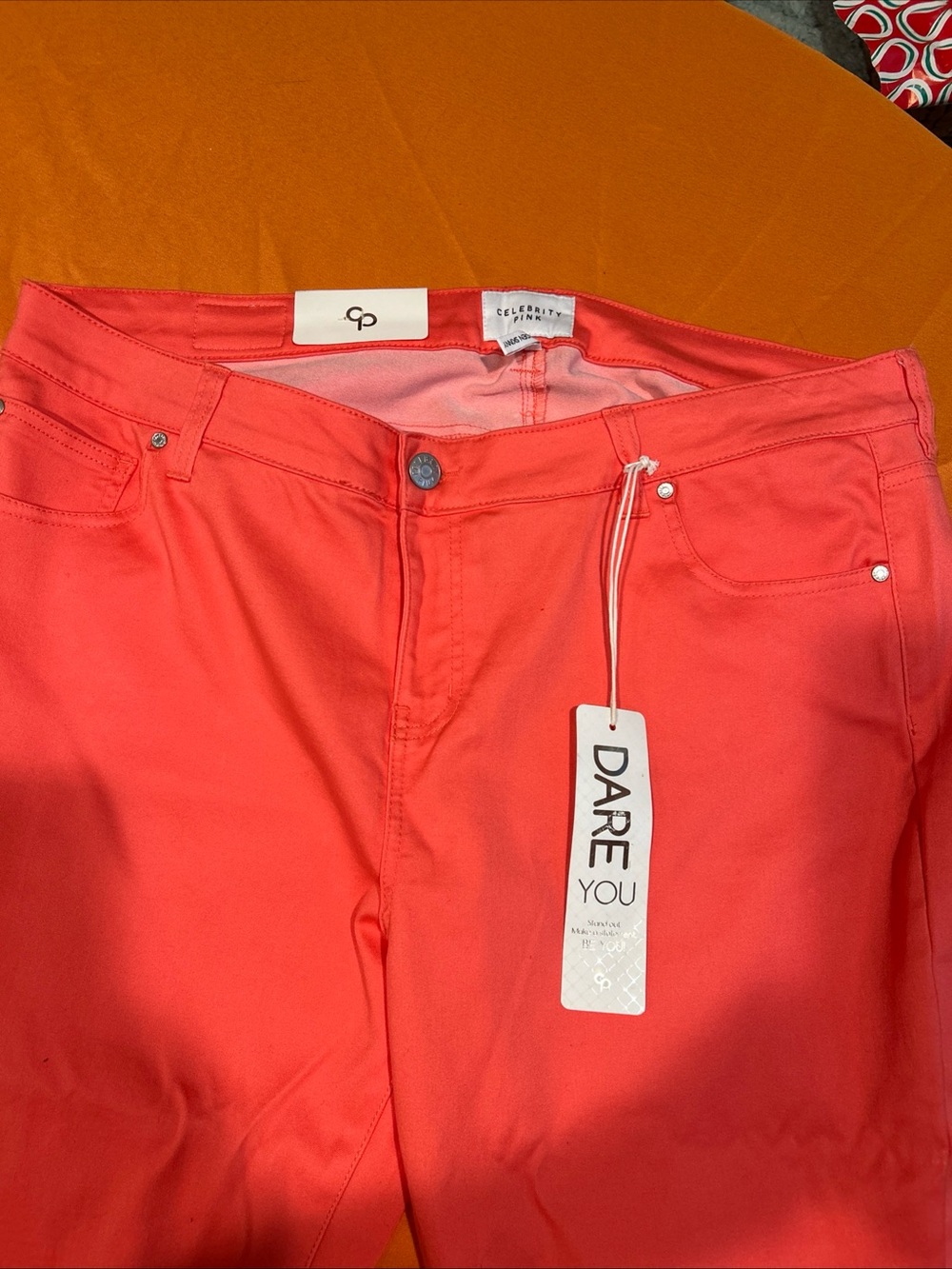Womens Celebrity Pink Jeans 22P, Mid Rise, Skinny, Petite, Stretchy, Pink